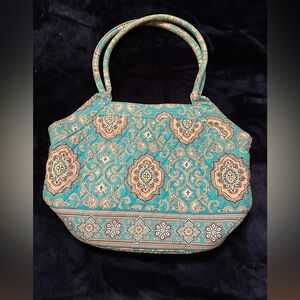 Vera Bradley Tote with zipper